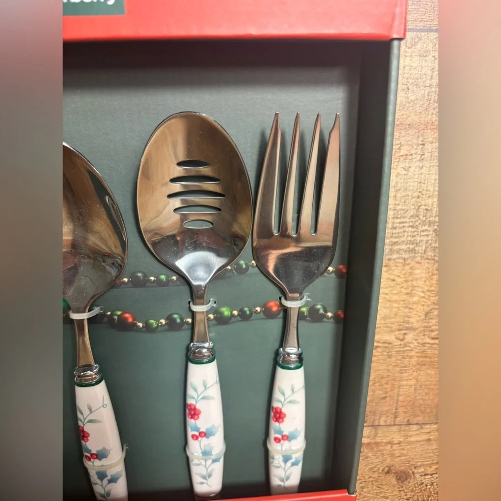 Pfaltzgraff Winterberry 5 Piece Hostess Set Holiday Christmas Serving Fork Spoon